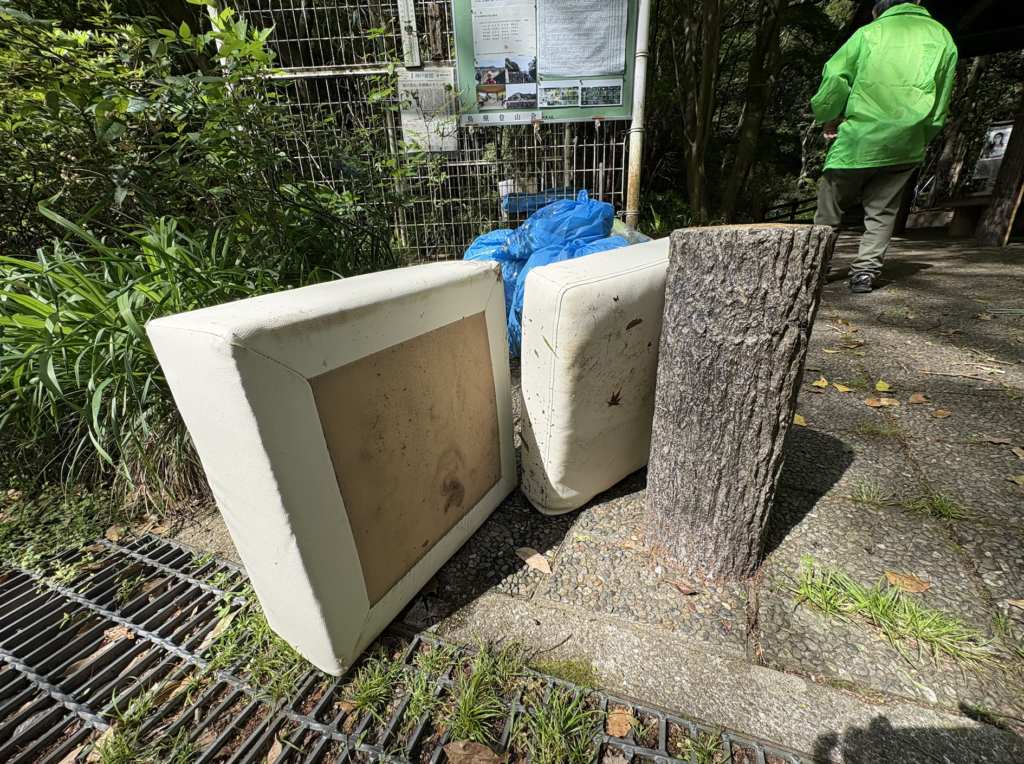 回収した粗大ゴミ　2026年4月撮影
