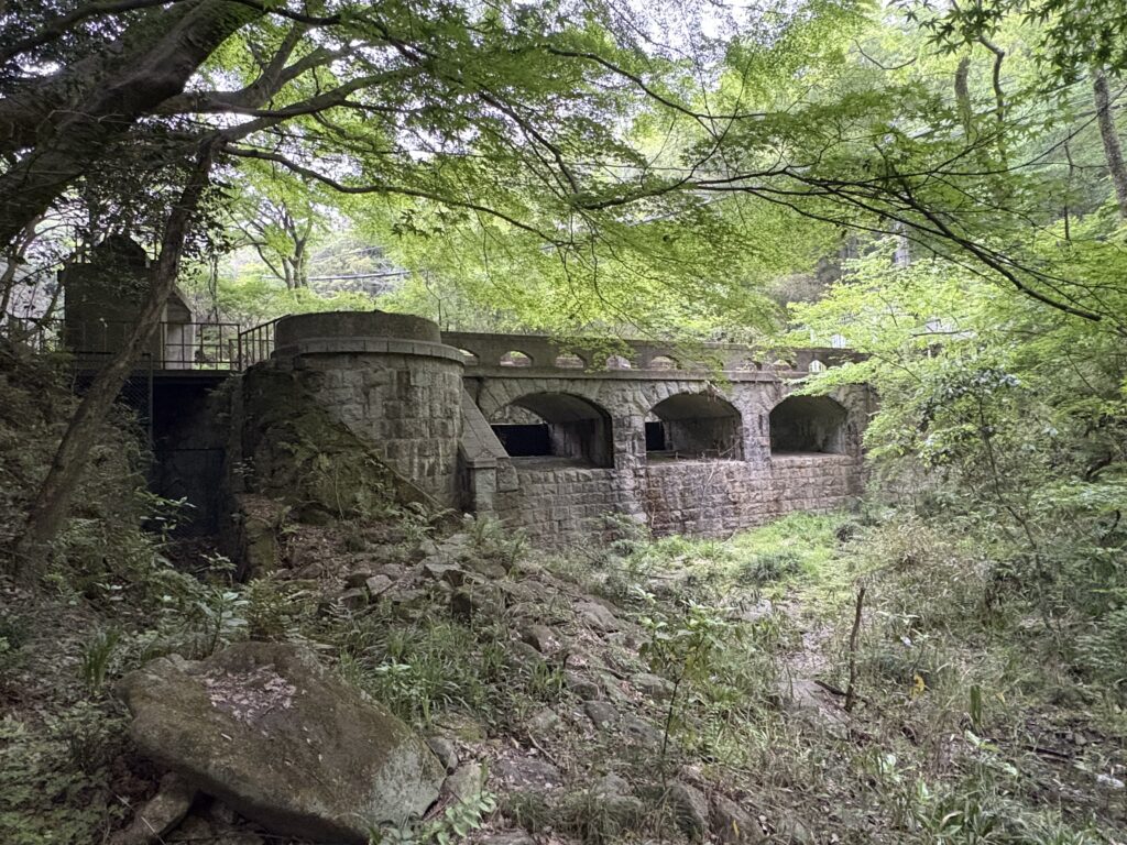 烏原水源木谿分水堰堤