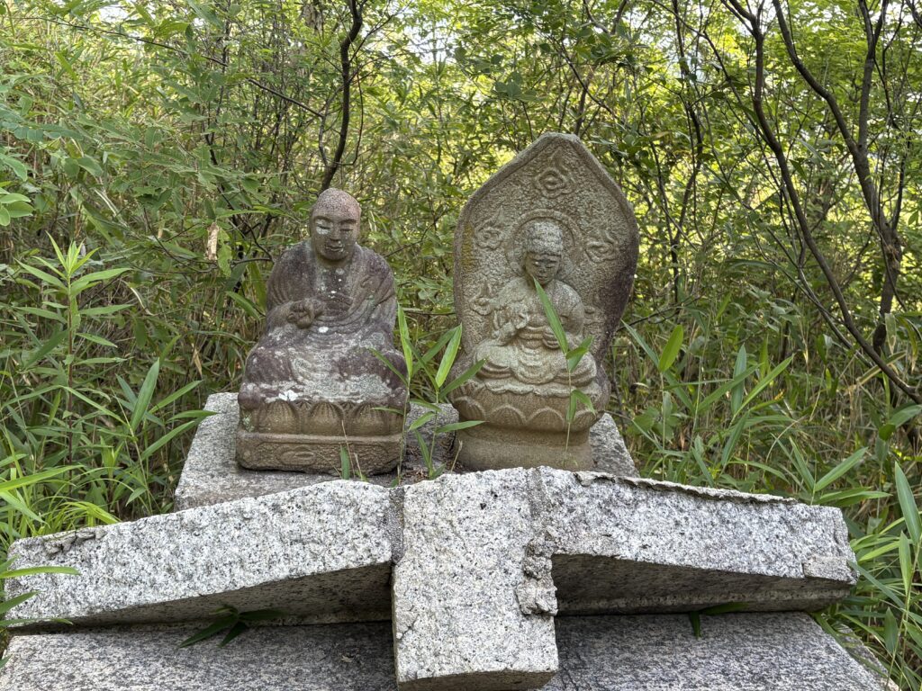 
ひよどり道沿いにある様々な石仏の数々3