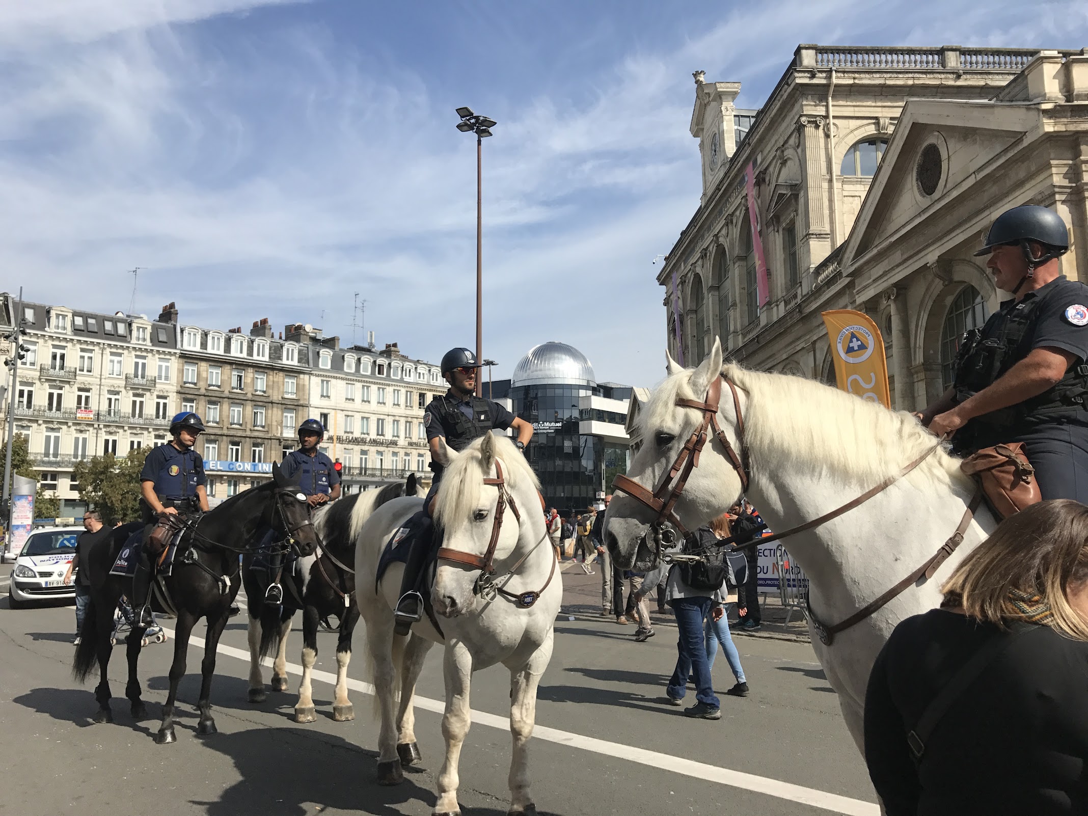 自転車、Lille・Roubaixの道路、EDHEC周辺への道
