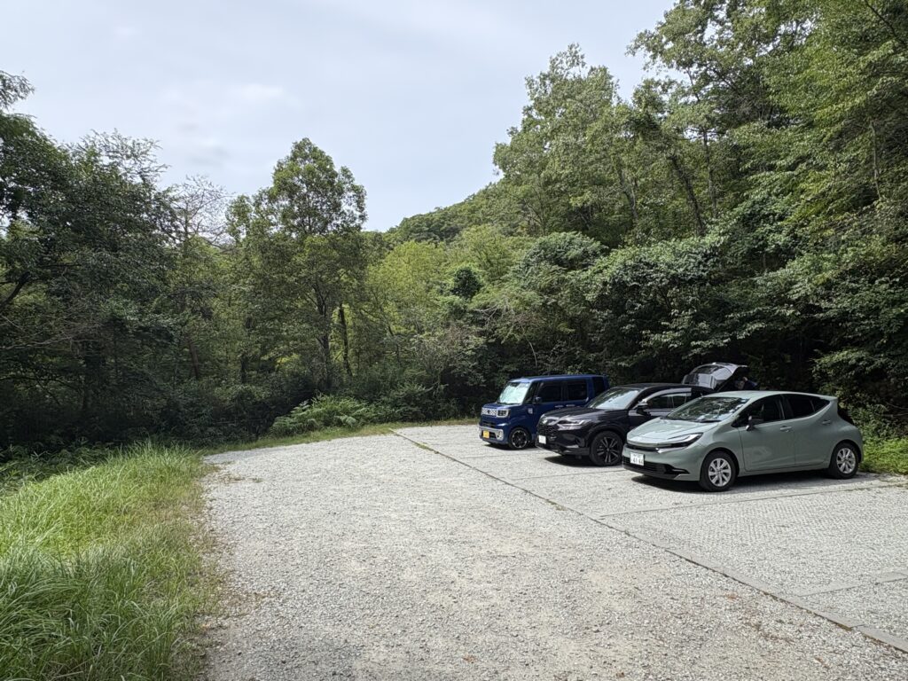 丸山湿原駐車場